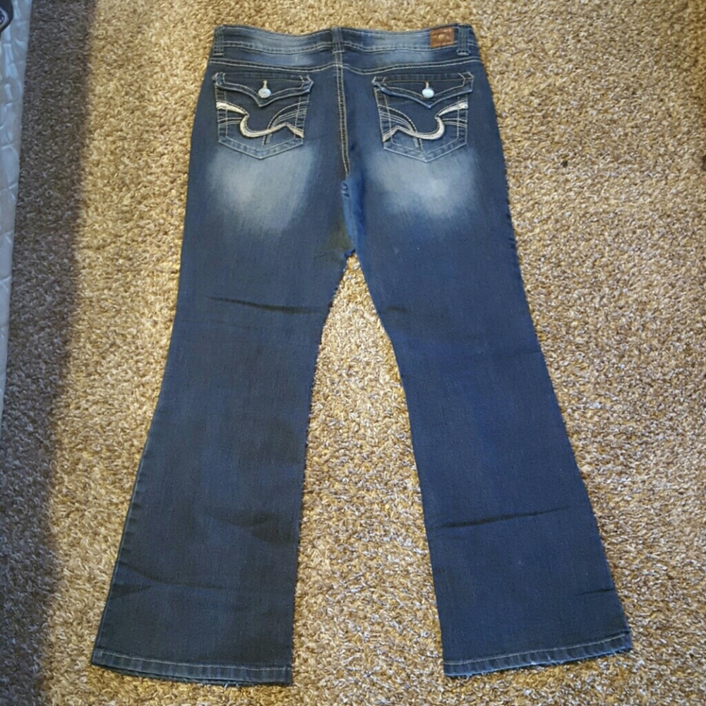 Lei Sophia flare size 15 regular length